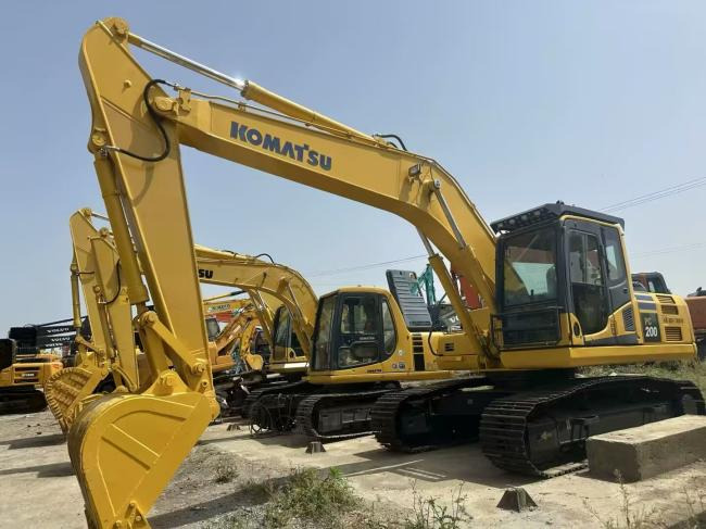 KOMATSU 200-8 - Pelle sur chenille: photos 2 KOMATSU 200-8 - Pelle sur chenille: photos 2