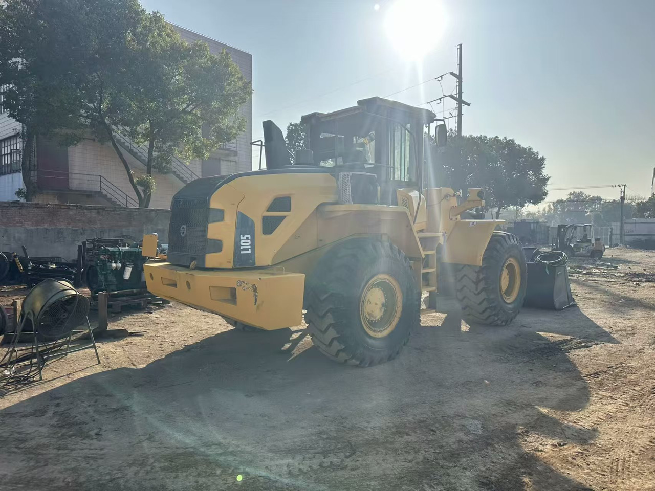 VOLVO L105 - Chargeuse sur pneus: photos 3 VOLVO L105 - Chargeuse sur pneus: photos 3