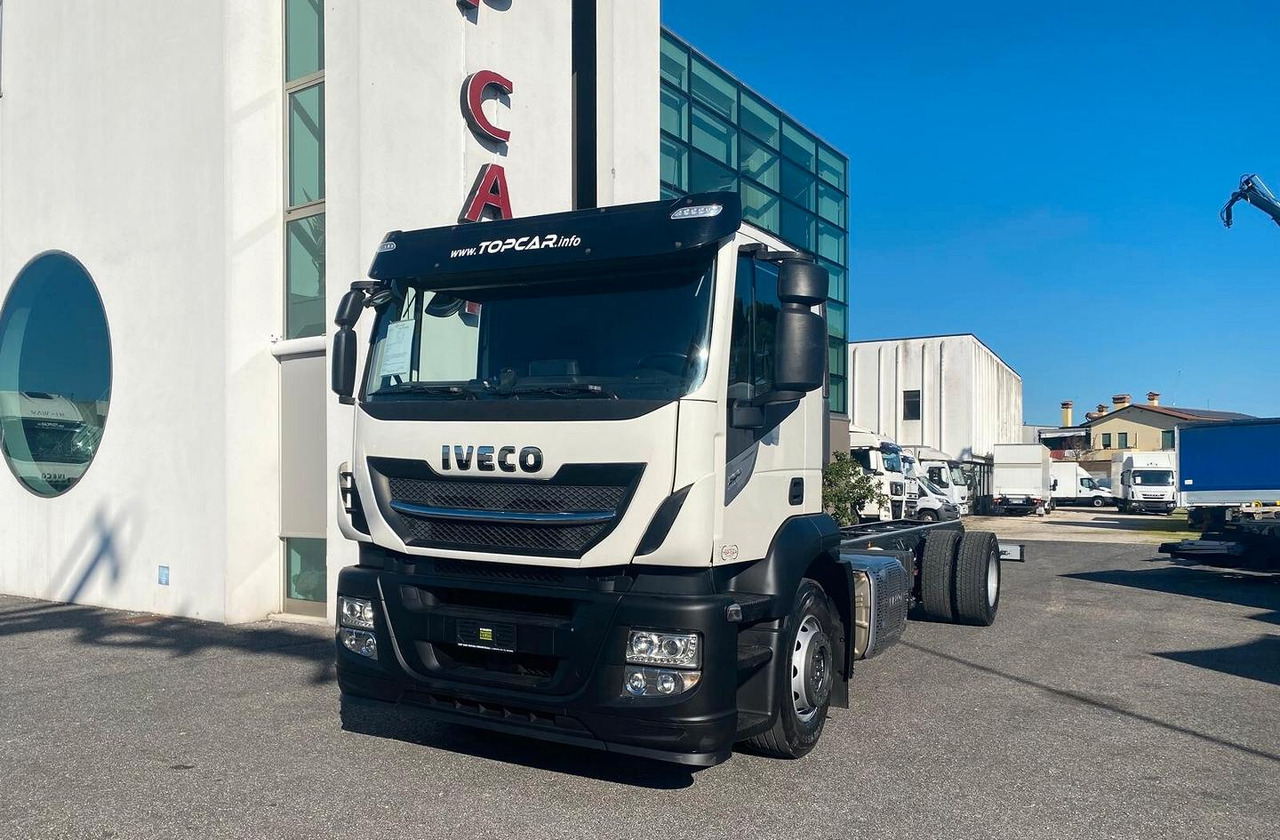 IVECO AD190S36 MOTRICE 2 ASSI TELAIO 2017 - Châssis cabine: photos 5 IVECO AD190S36 MOTRICE 2 ASSI TELAIO 2017 - Châssis cabine: photos 5