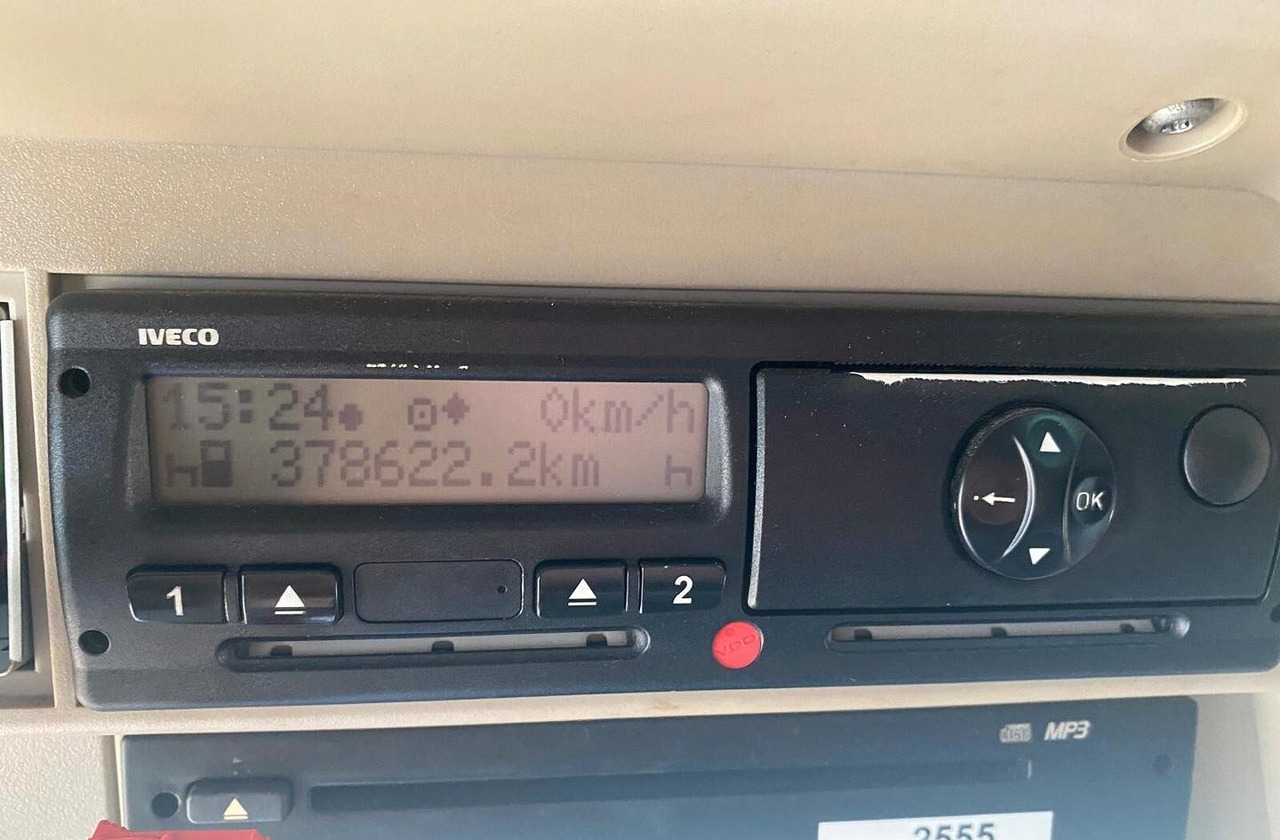 IVECO STRALIS 420 CASSONE E SPONDA EURO 6 2015 - Camion fourgon: photos 2 IVECO STRALIS 420 CASSONE E SPONDA EURO 6 2015 - Camion fourgon: photos 2