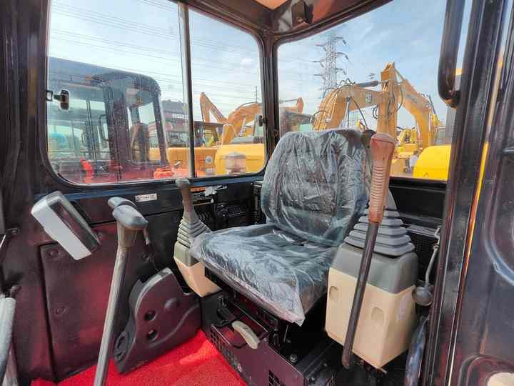 90% New Mini Excavator Doosan DH55, 5-Ton Mini Used Doosan Excavator with Low Price and Good Quality - Mini pelle: photos 2 90% New Mini Excavator Doosan DH55, 5-Ton Mini Used Doosan Excavator with Low Price and Good Quality - Mini pelle: photos 2