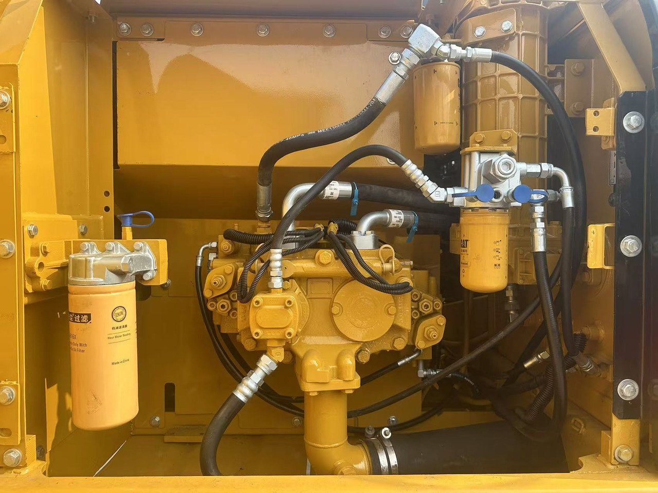 CATERPILLAR Used Digger CAT 323DL Construction Machinery Construction Digger Used CAT 323DL Cheap Excavator - Pelle sur chenille: photos 5 CATERPILLAR Used Digger CAT 323DL Construction Machinery Construction Digger Used CAT 323DL Cheap Excavator - Pelle sur chenille: photos 5