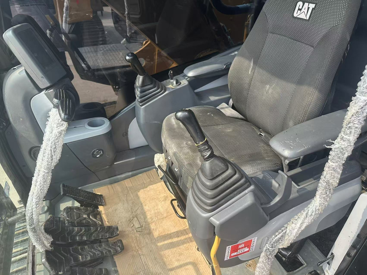 CATERPILLAR Used Digger CAT 323DL Construction Machinery Construction Digger Used CAT 323DL Cheap Excavator - Pelle sur chenille: photos 3 CATERPILLAR Used Digger CAT 323DL Construction Machinery Construction Digger Used CAT 323DL Cheap Excavator - Pelle sur chenille: photos 3