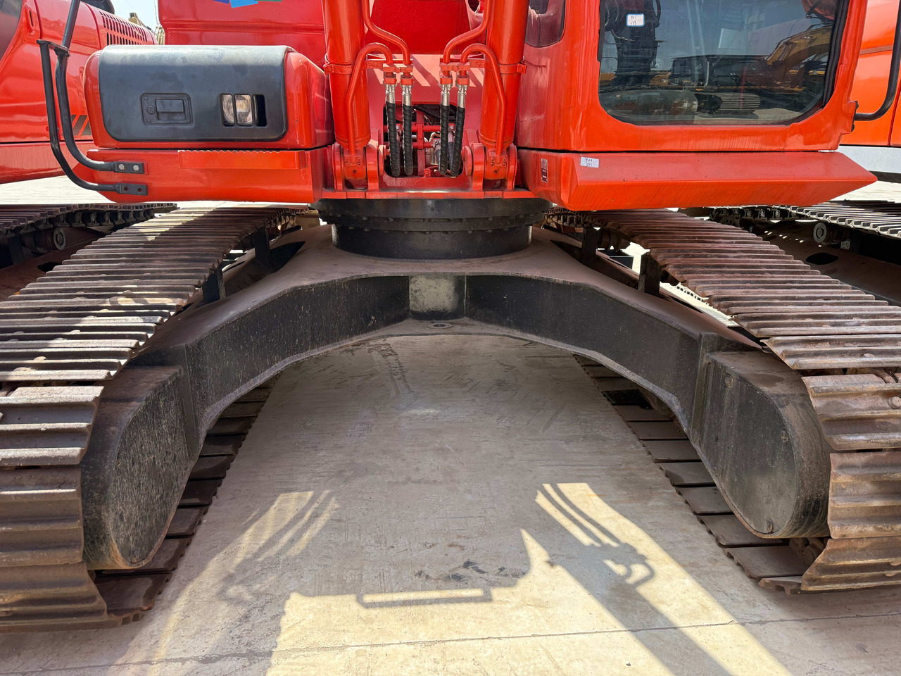 DOOSAN Used Digger Doosan DX225LC-9T Construction Machinery Construction Digger Used Doosan DX225LC-9T Cheap Excavator - Engins de chantier: photos 4 DOOSAN Used Digger Doosan DX225LC-9T Construction Machinery Construction Digger Used Doosan DX225LC-9T Cheap Excavator - Engins de chantier: photos 4