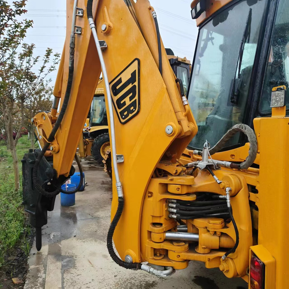 JCB 4CX - Tractopelle: photos 3 JCB 4CX - Tractopelle: photos 3