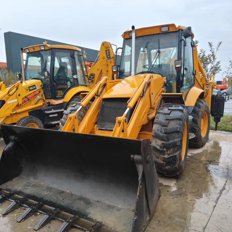 JCB 4CX - Tractopelle: photos 1 JCB 4CX - Tractopelle: photos 1