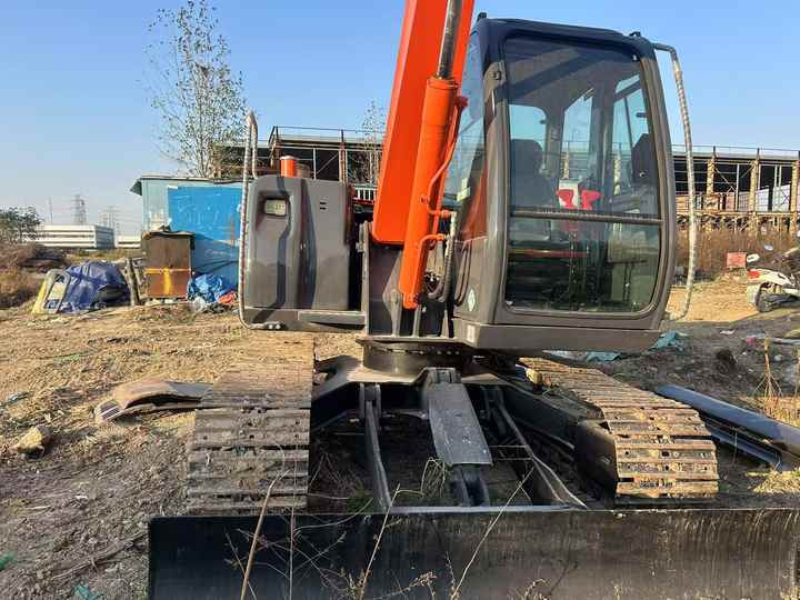 Original Japan Hitachi Used Zx55 Excavator for Sale Used Hitachi Zx60 Zx70 Hydraulic Excavator Hitachi Zaxis 55 Digger - Mini pelle: photos 3 Original Japan Hitachi Used Zx55 Excavator for Sale Used Hitachi Zx60 Zx70 Hydraulic Excavator Hitachi Zaxis 55 Digger - Mini pelle: photos 3