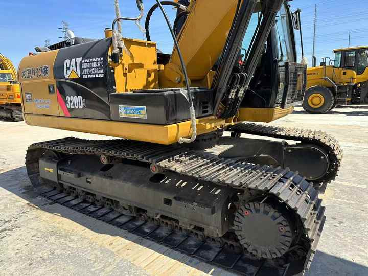 Reasonable Price Japan Original 330d2 Caterpillar Excavator CAT USED 329D2 320D2 325D 315D Excavator - Pelle sur chenille: photos 3 Reasonable Price Japan Original 330d2 Caterpillar Excavator CAT USED 329D2 320D2 325D 315D Excavator - Pelle sur chenille: photos 3