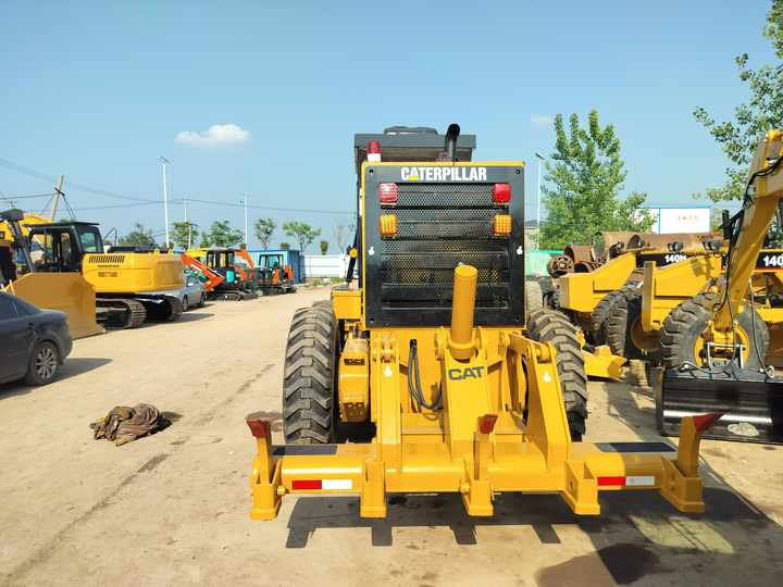 Used CAT 140H Motor Grader From Japan with Excellent Performance Caterpillar 140h in Good Condition for Sale - Niveleuse: photos 4 Used CAT 140H Motor Grader From Japan with Excellent Performance Caterpillar 140h in Good Condition for Sale - Niveleuse: photos 4