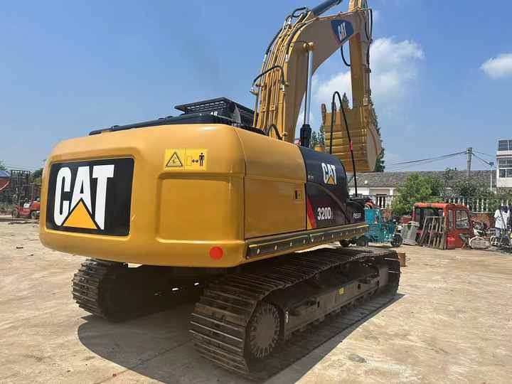 Used Caterpillar Excavators 320D Good Condition Used Excavators for Sale Second Hand Machine CAT Caterpillar 320D Excavadoras - Pelle sur chenille: photos 3 Used Caterpillar Excavators 320D Good Condition Used Excavators for Sale Second Hand Machine CAT Caterpillar 320D Excavadoras - Pelle sur chenille: photos 3