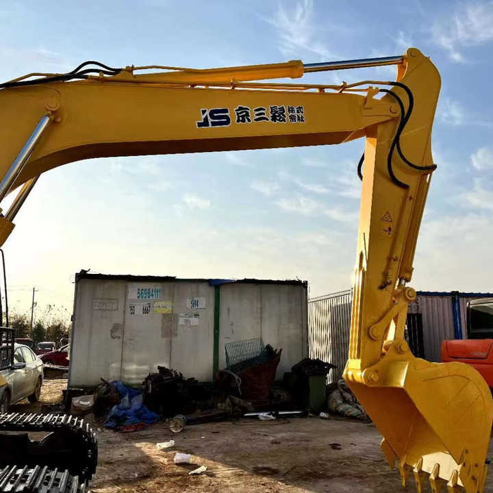 Used Good Quality Japan Original PC200-7 in Good Condition PC200-7 Komatsu - Pelle sur chenille: photos 2 Used Good Quality Japan Original PC200-7 in Good Condition PC200-7 Komatsu - Pelle sur chenille: photos 2