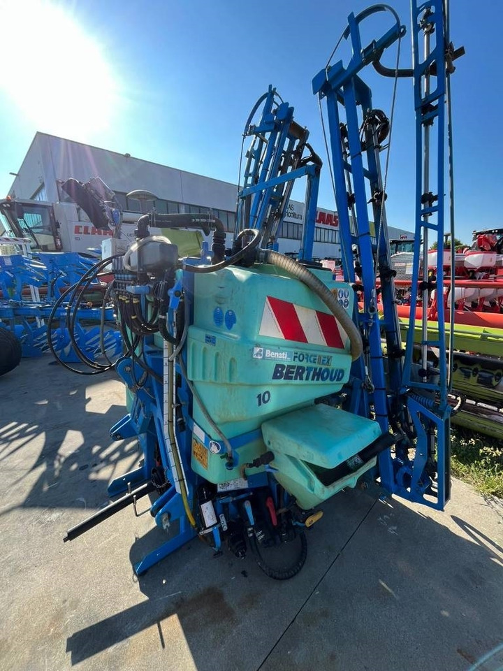 Berthoud Force 1000 - Pulvé porté: photos 2 Berthoud Force 1000 - Pulvé porté: photos 2