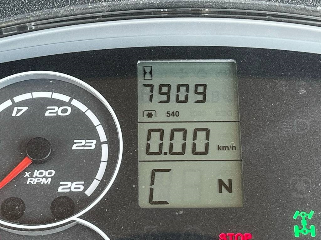 Claas Arion 420 - Tracteur agricole: photos 4 Claas Arion 420 - Tracteur agricole: photos 4