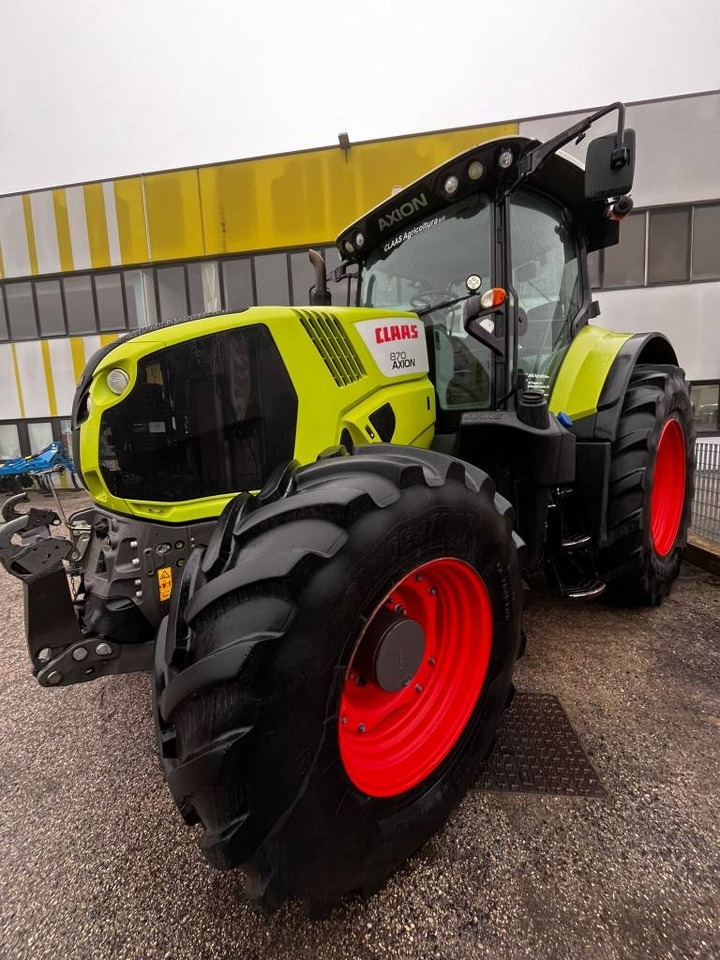 Claas Axion 870 Cmatic - Tracteur agricole: photos 2 Claas Axion 870 Cmatic - Tracteur agricole: photos 2