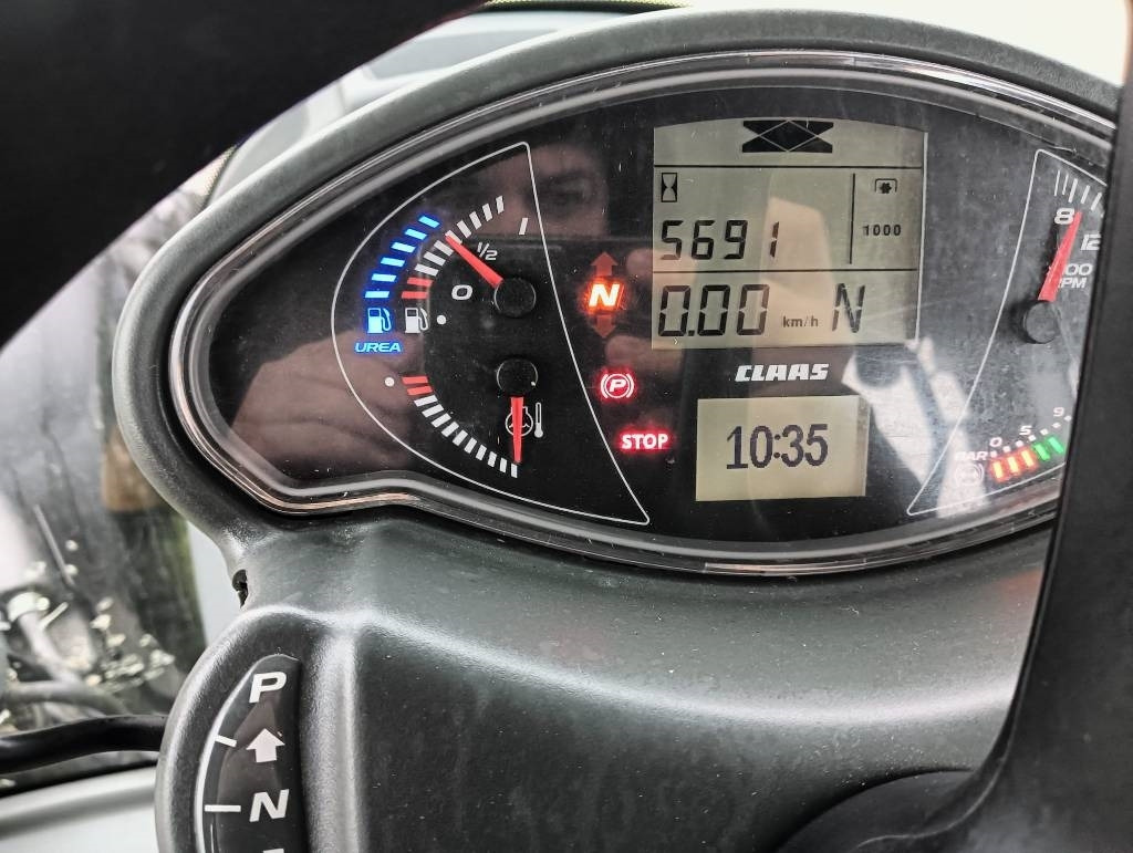 Claas Axion 940 Cmatic - Tracteur agricole: photos 4 Claas Axion 940 Cmatic - Tracteur agricole: photos 4