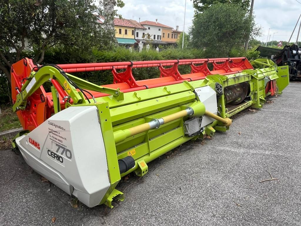 Claas CERIO 770 - Accessoire de matériels de récolte: photos 1 Claas CERIO 770 - Accessoire de matériels de récolte: photos 1
