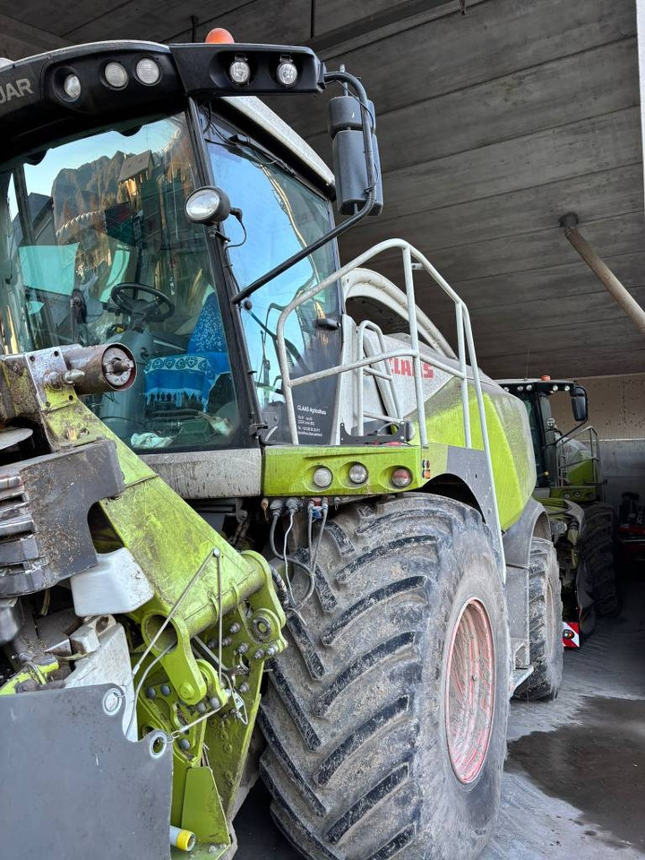 Claas Jaguar 970  - Ensileuse: photos 1 Claas Jaguar 970  - Ensileuse: photos 1