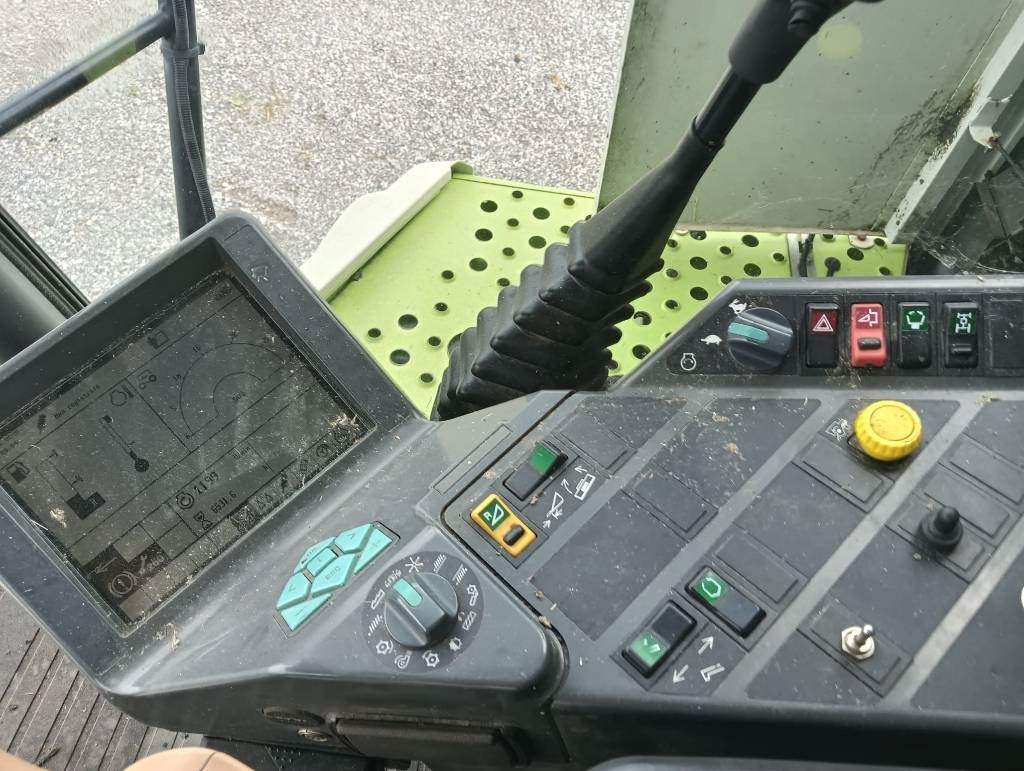 Claas Lexion 470  - Moissonneuse-batteuse: photos 5 Claas Lexion 470  - Moissonneuse-batteuse: photos 5