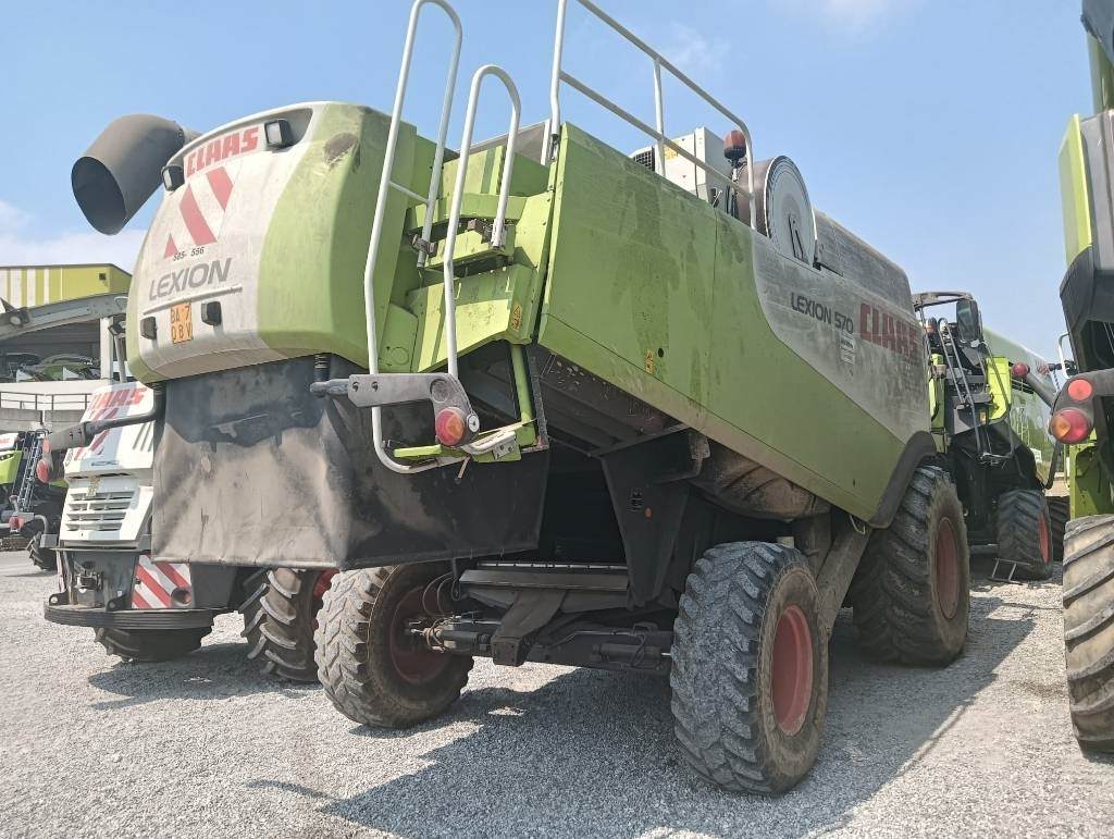 Claas Lexion 570 - Moissonneuse-batteuse: photos 4 Claas Lexion 570 - Moissonneuse-batteuse: photos 4