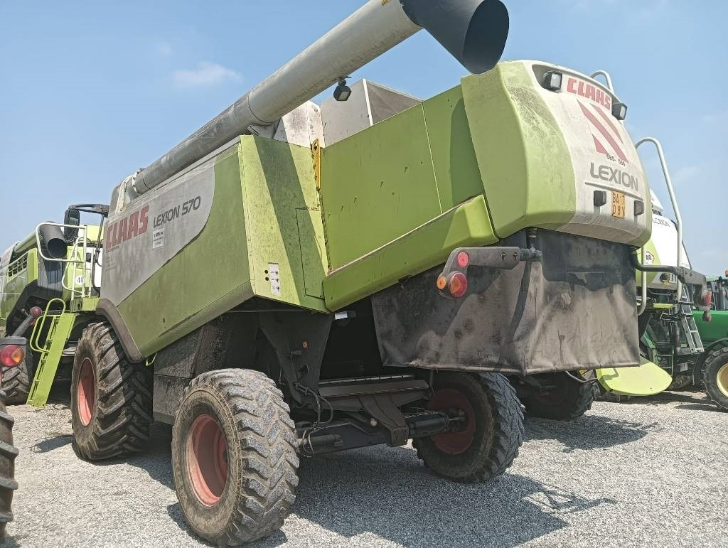 Claas Lexion 570 - Moissonneuse-batteuse: photos 2 Claas Lexion 570 - Moissonneuse-batteuse: photos 2