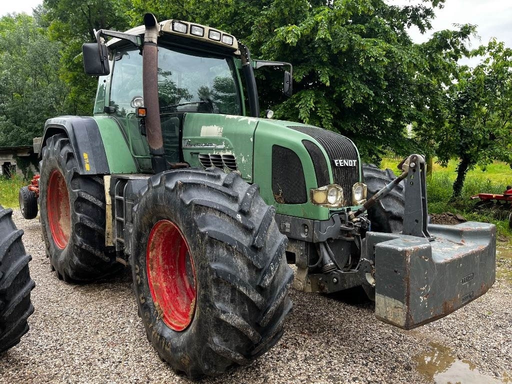 Fendt 926 Vario - Tracteur agricole: photos 1 Fendt 926 Vario - Tracteur agricole: photos 1