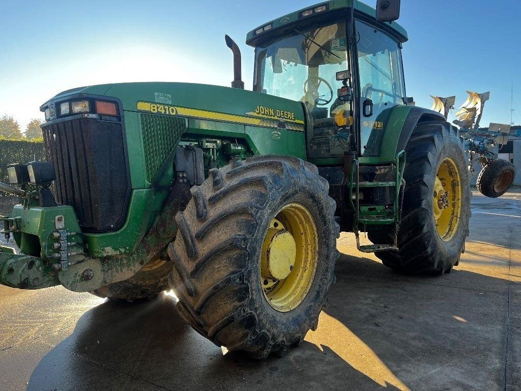 John Deere 8410 - Tracteur agricole: photos 2 John Deere 8410 - Tracteur agricole: photos 2