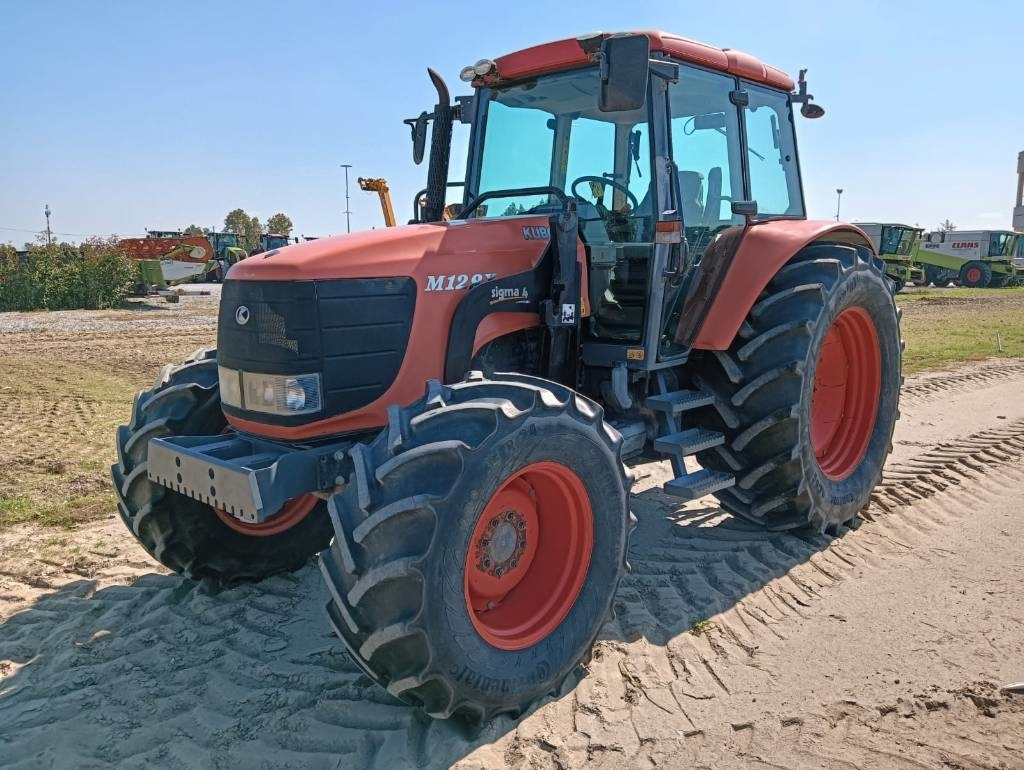 Kubota M 128 X - Tracteur agricole: photos 3 Kubota M 128 X - Tracteur agricole: photos 3