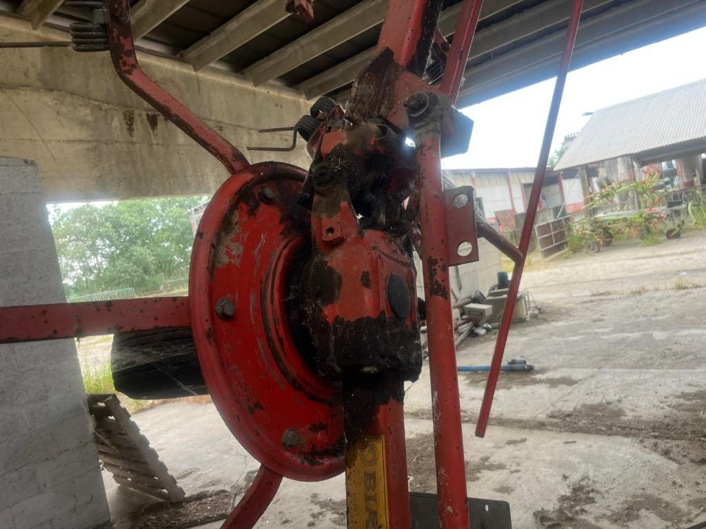 Lely TH 680 - Faneuse: photos 4 Lely TH 680 - Faneuse: photos 4