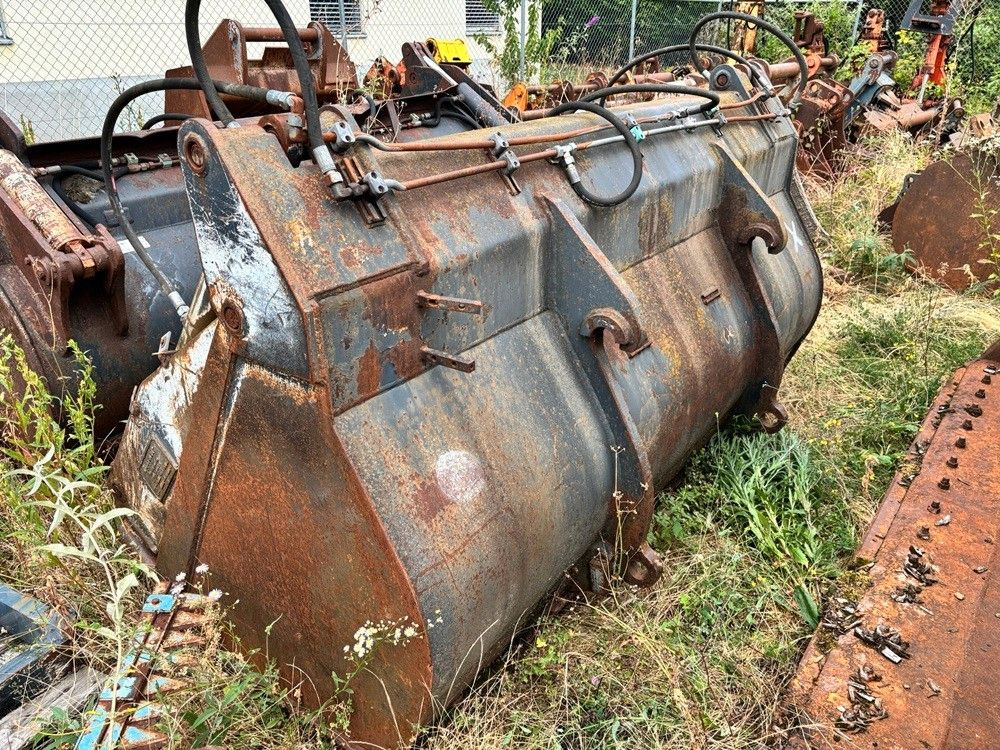 Schaufel 2,0-2,2 cbm Volvo/Komatsu - Godet pour chargeur: photos 4 Schaufel 2,0-2,2 cbm Volvo/Komatsu - Godet pour chargeur: photos 4