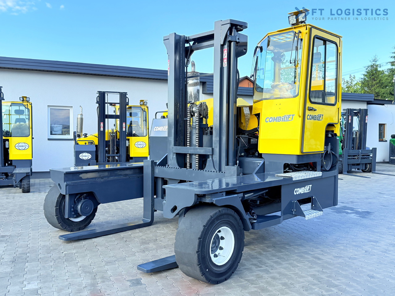 COMBILIFT C14000 / DUPLEX 3600MM / FREE-LIFT / POSITIONER - Chariot multidirectionnel: photos 1 COMBILIFT C14000 / DUPLEX 3600MM / FREE-LIFT / POSITIONER - Chariot multidirectionnel: photos 1