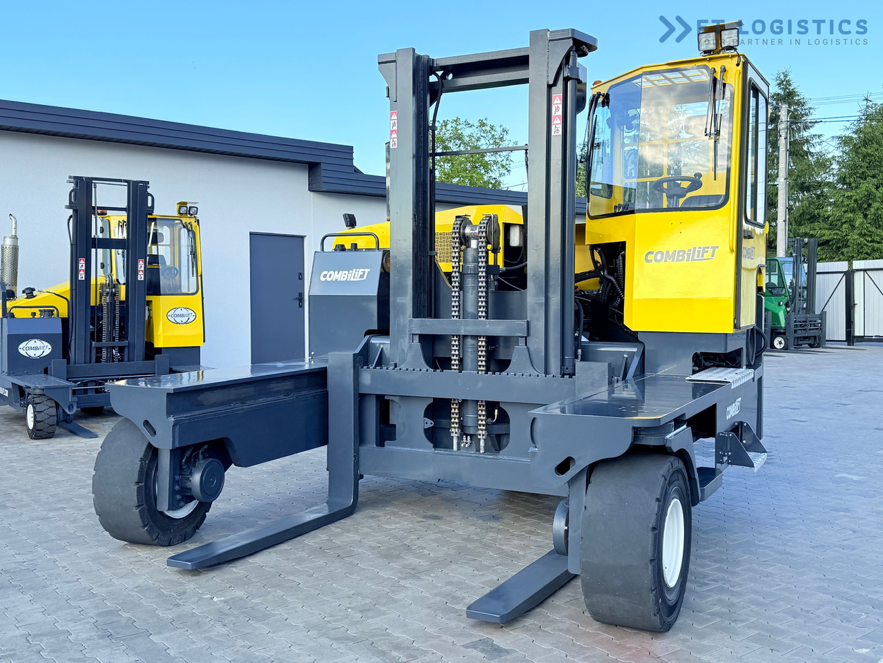 COMBILIFT C14000 / DUPLEX 3600MM / FREE-LIFT / POSITIONER - Chariot multidirectionnel: photos 3 COMBILIFT C14000 / DUPLEX 3600MM / FREE-LIFT / POSITIONER - Chariot multidirectionnel: photos 3