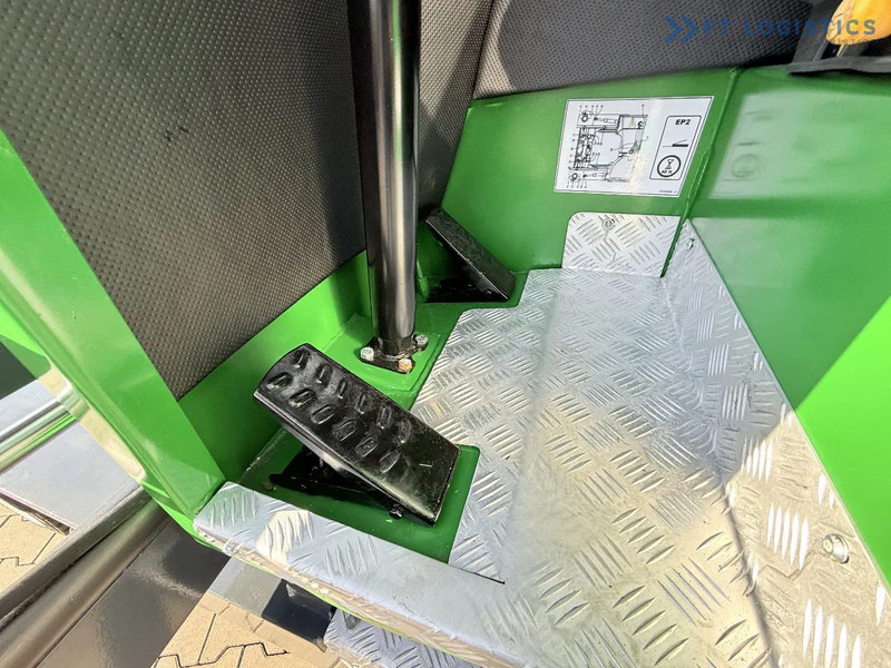 Chariot multidirectionnel Combilift C3000 / DIESEL / DUPLEX 4200MM / FREE LIFT / WIDE FORK POSITIONER / FULL CABIN / EXCELLENT CONDITION / Wide range of four-way an: photos 10