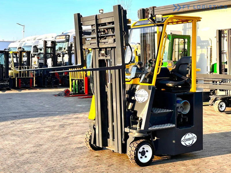 Chariot multidirectionnel Combilift C3000CB / LPG / TRIPLEX - 4900MM / LPG / FREE LIFT / FORK POSITIONER C3000CB / LPG / TRIPLEX - 4900MM / LPG / FREE LIFT / FORK P: photos 10 Chariot multidirectionnel Combilift C3000CB / LPG / TRIPLEX - 4900MM / LPG / FREE LIFT / FORK POSITIONER C3000CB / LPG / TRIPLEX - 4900MM / LPG / FREE LIFT / FORK P: photos 10