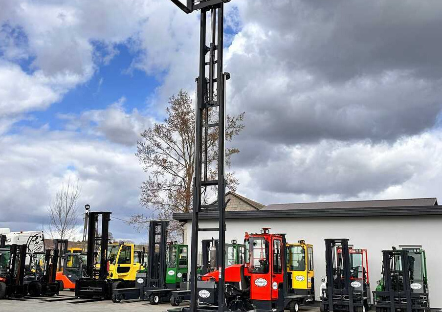 Crédit-bail de  Combilift C4000 / DIESEL / TRIPLEX / 8400MM / FREE LIFT / SIDESHIFT / LIKE NEW Combilift C4000 / DIESEL / TRIPLEX / 8400MM / FREE LIFT / SIDESHIFT / LIKE NEW: photos 34
