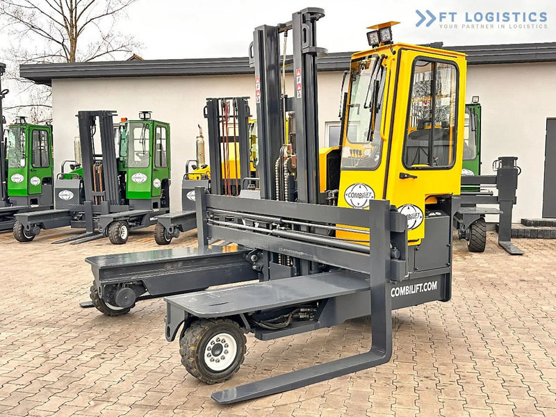 Combilift C4500 / DUPLEX / 4050MM / DIESEL / WIDE POSITIONER / FREE LIFT C4500 / DUPLEX / 4050MM / DIESEL / WIDE POSITIONER / FREE LIFT - Chariot multidirectionnel: photos 4 Combilift C4500 / DUPLEX / 4050MM / DIESEL / WIDE POSITIONER / FREE LIFT C4500 / DUPLEX / 4050MM / DIESEL / WIDE POSITIONER / FREE LIFT - Chariot multidirectionnel: photos 4