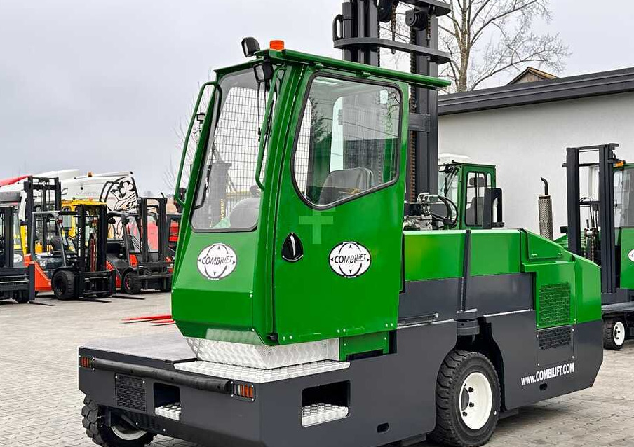 Combilift C5000SL / DIESEL / 4500MM / DUPLEX / CABIN / PLATFORMS / LIKE NEW - Chariot multidirectionnel: photos 2 Combilift C5000SL / DIESEL / 4500MM / DUPLEX / CABIN / PLATFORMS / LIKE NEW - Chariot multidirectionnel: photos 2