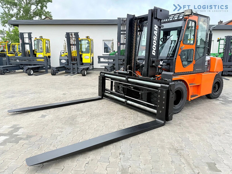 Doosan DOOSAN / DUPLEX 3000MM / SIDE SHIFT / FORK POSITIONER / 2500MM FORKS / 7000KG / CABIN / LIKE NEW DOOSAN / DUPLEX 3000MM / SIDE S - Chariot élévateur diesel: photos 1 Doosan DOOSAN / DUPLEX 3000MM / SIDE SHIFT / FORK POSITIONER / 2500MM FORKS / 7000KG / CABIN / LIKE NEW DOOSAN / DUPLEX 3000MM / SIDE S - Chariot élévateur diesel: photos 1