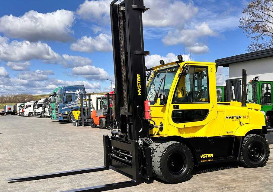 Hyster HYSTER H10.0 FT9 / FORKS 2200MM / POSITIONER / SIDE SHIFT / VALID UDT / 5500MM - Chariot élévateur diesel: photos 1 Hyster HYSTER H10.0 FT9 / FORKS 2200MM / POSITIONER / SIDE SHIFT / VALID UDT / 5500MM - Chariot élévateur diesel: photos 1