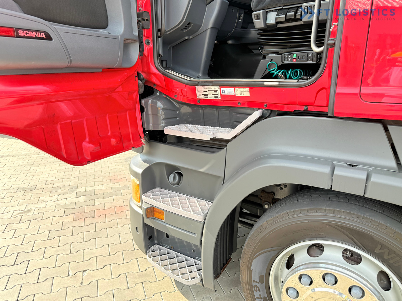 Tracteur routier SCANIA R450 / LOW-DECK / RETARDER / 1200L FUEL TANKS / TWO BEDS / 80% TYRES / FRIDGE / PARKING AIR CONDITIONING / WEBASTO / EXCELLENT CONDITION: photos 26