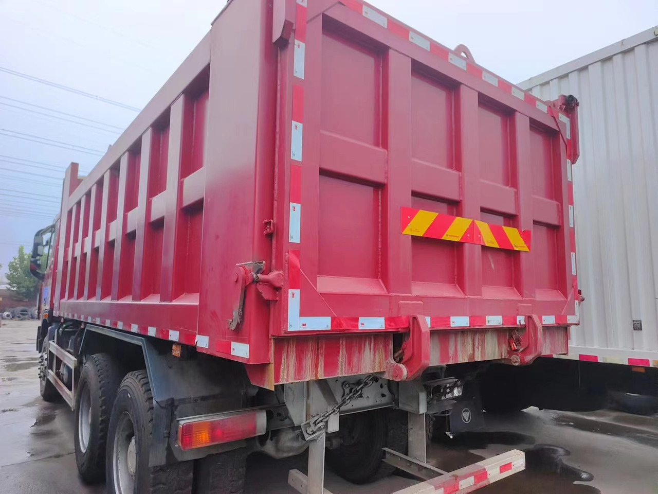 Auman Auman 6*4 dump truck - Camion benne: photos 2 Auman Auman 6*4 dump truck - Camion benne: photos 2