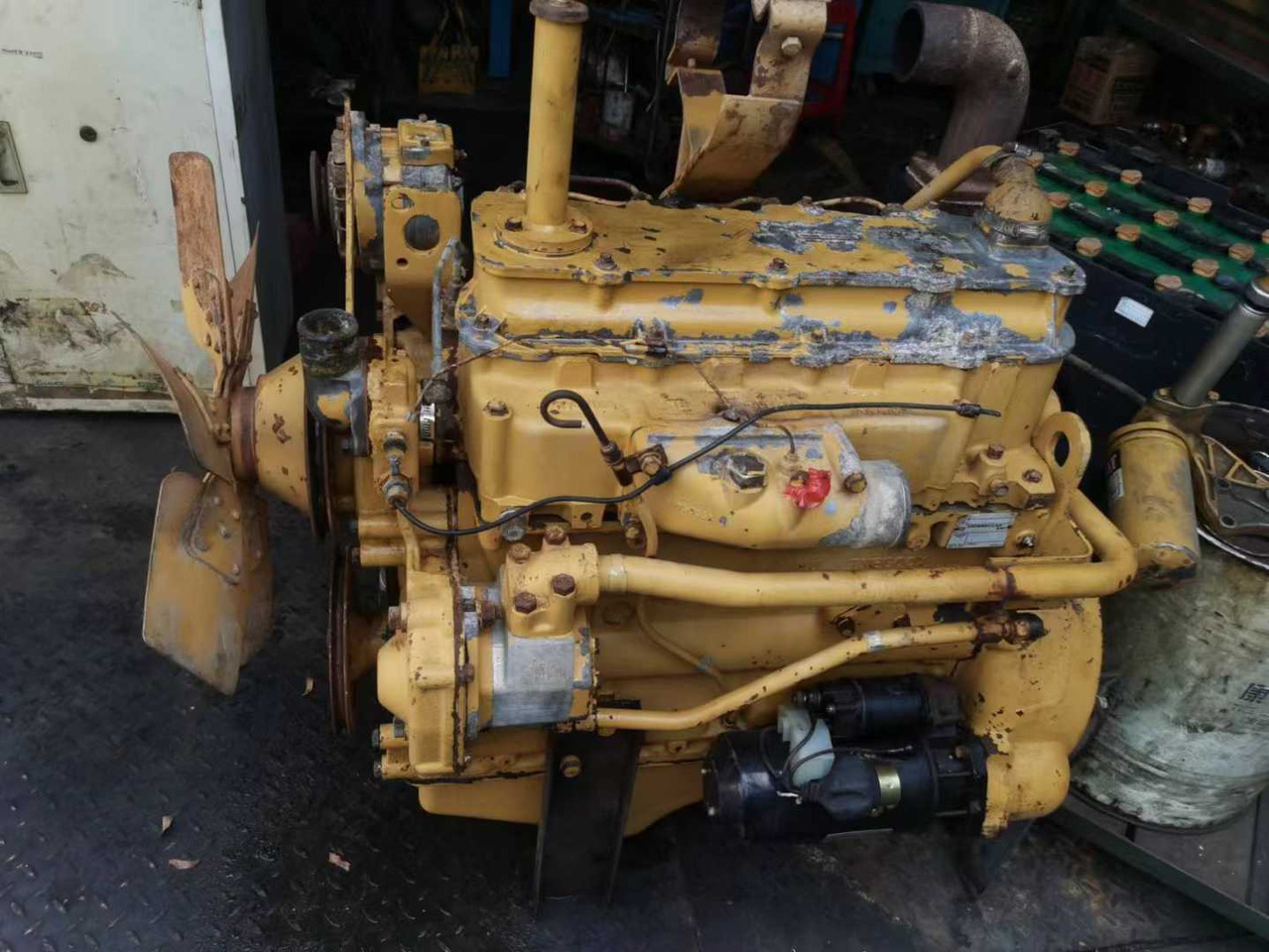 CATERPILLAR 3024C - Moteur pour Bulldozer: photos 3 CATERPILLAR 3024C - Moteur pour Bulldozer: photos 3