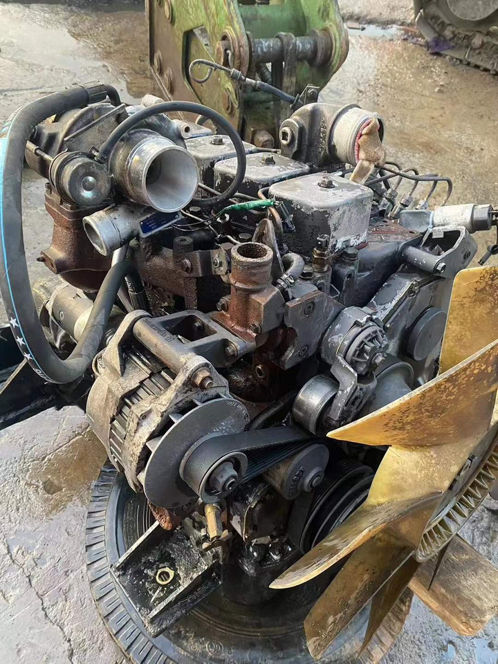 CUMMINS 4BT3.9 - Moteur pour Pelle: photos 3 CUMMINS 4BT3.9 - Moteur pour Pelle: photos 3