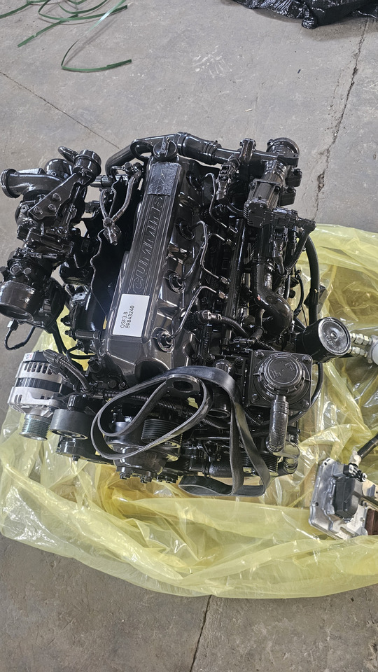 CUMMINS QSF3.8 - Moteur pour Pelle: photos 1 CUMMINS QSF3.8 - Moteur pour Pelle: photos 1