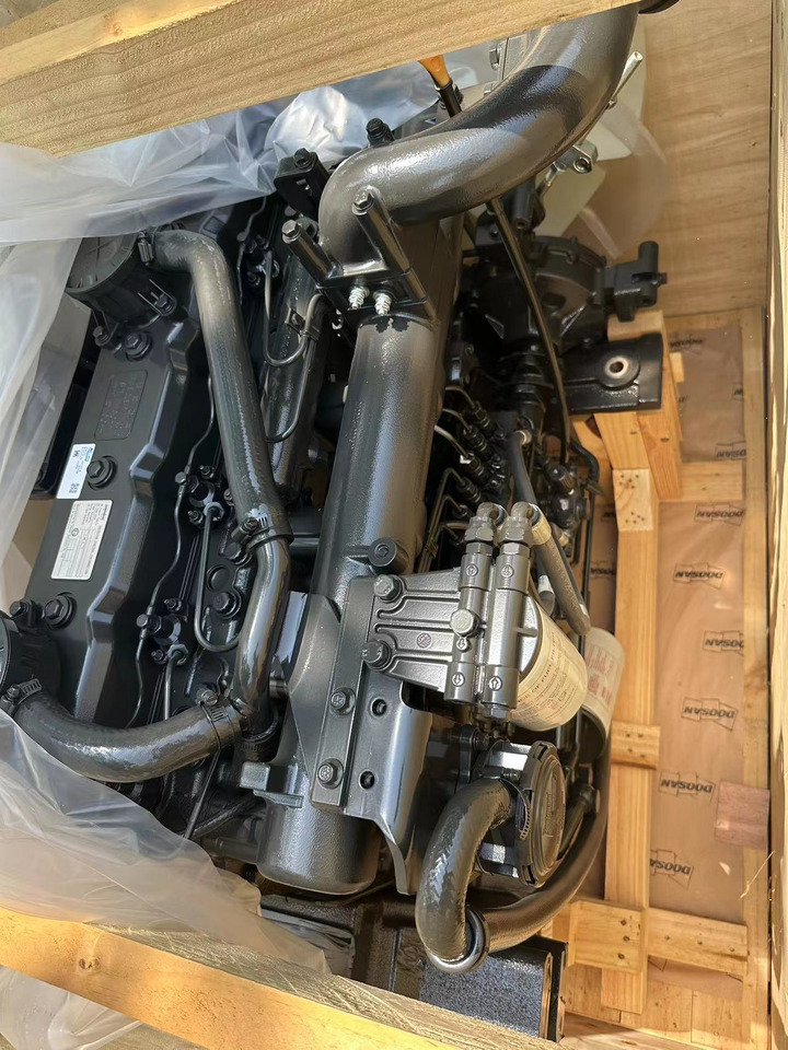 DOOSAN DE12TIS - Moteur pour Pelle: photos 1 DOOSAN DE12TIS - Moteur pour Pelle: photos 1