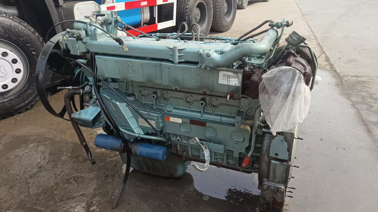 HOWO HOWO 375 engine - Moteur pour Camion benne: photos 4 HOWO HOWO 375 engine - Moteur pour Camion benne: photos 4