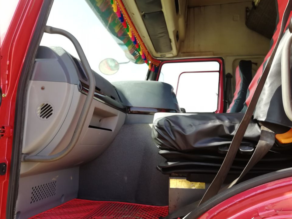 HOWO HOWO 6*4 371 dump truck - Camion benne: photos 5 HOWO HOWO 6*4 371 dump truck - Camion benne: photos 5