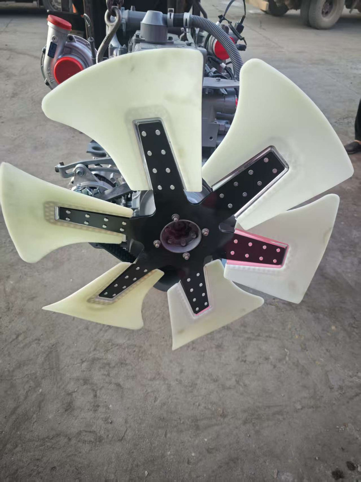 ISUZU 6HK1 - Moteur pour Pelle: photos 3 ISUZU 6HK1 - Moteur pour Pelle: photos 3