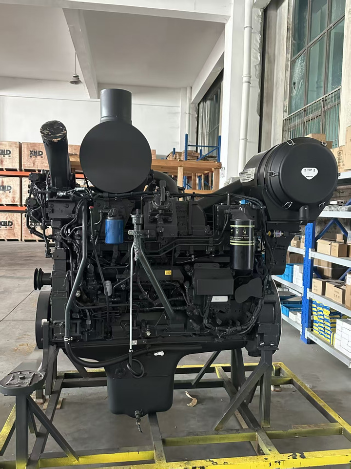 KOMATSU 6D140E-5 - Moteur pour Pelle: photos 3 KOMATSU 6D140E-5 - Moteur pour Pelle: photos 3