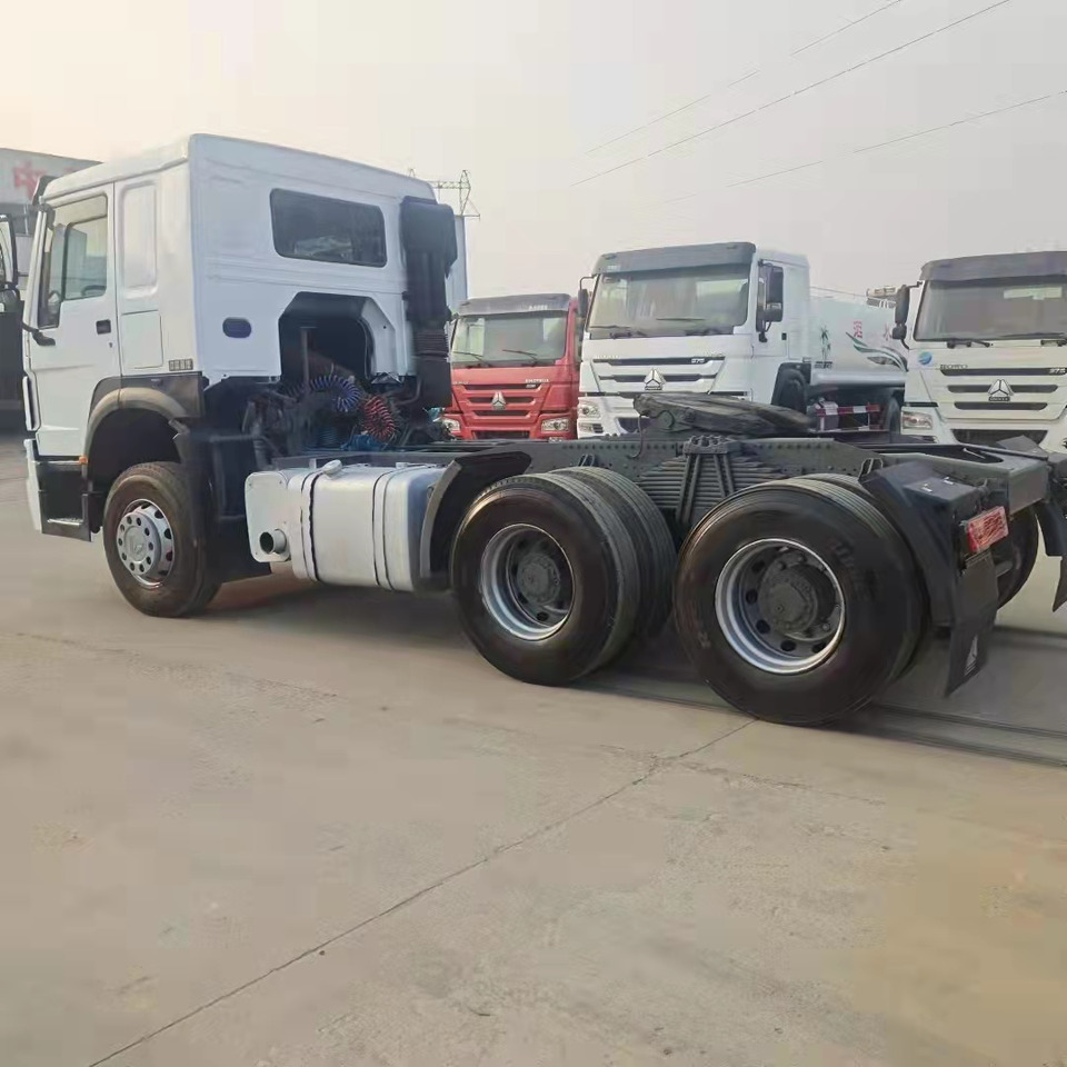 HOWO 371 - Tracteur routier: photos 3 HOWO 371 - Tracteur routier: photos 3