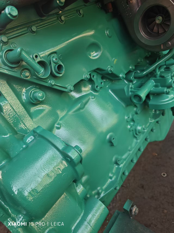 VOLVO D12D - Moteur pour Pelle: photos 4 VOLVO D12D - Moteur pour Pelle: photos 4